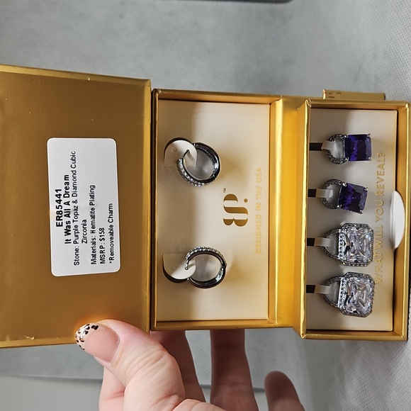 Charming Hoops - Picture 1 of 1